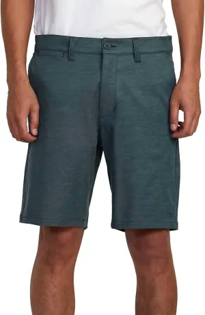 Back In Hybrid Short In Dark Green