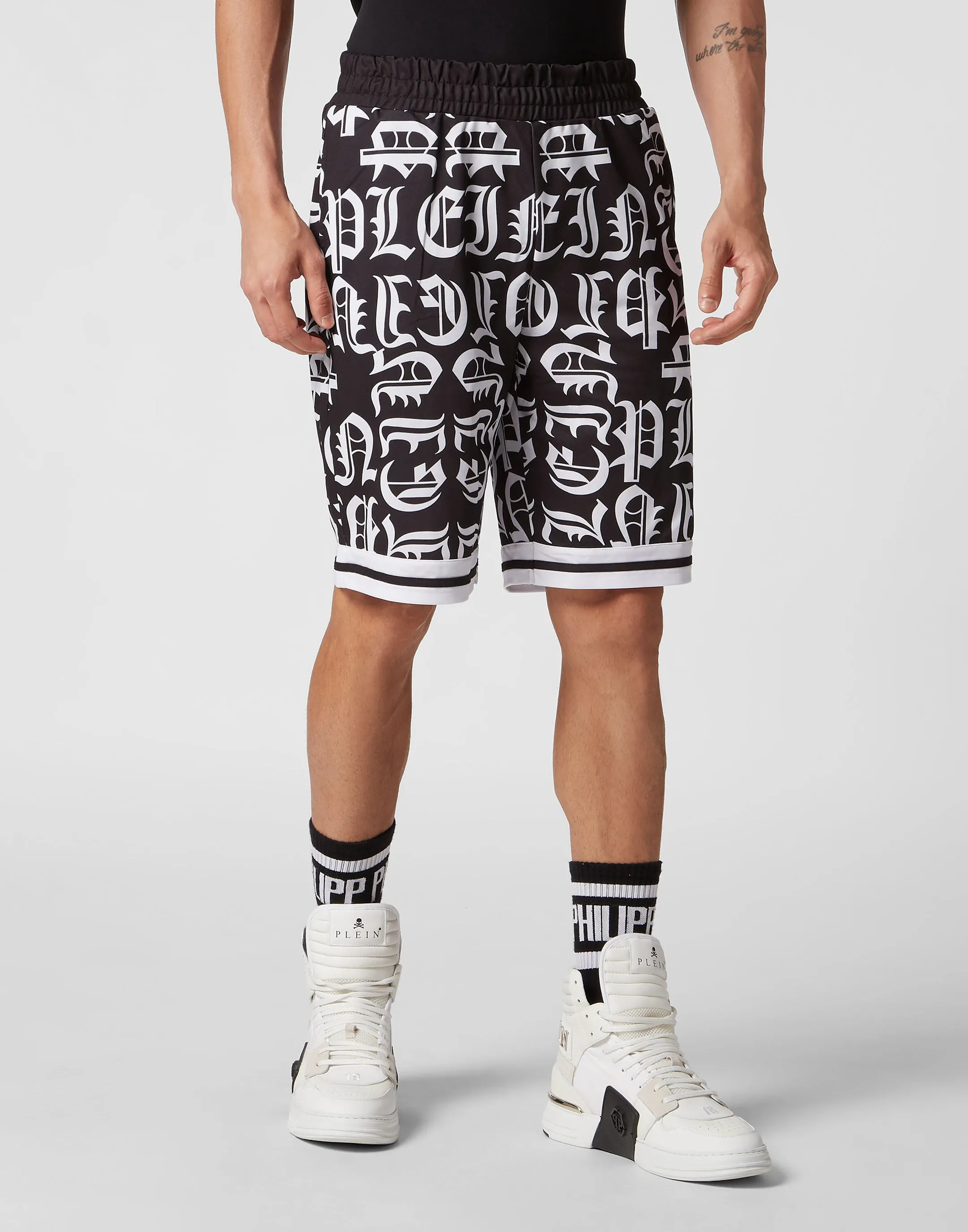 Basket Jogging Shorts Gothic Plein