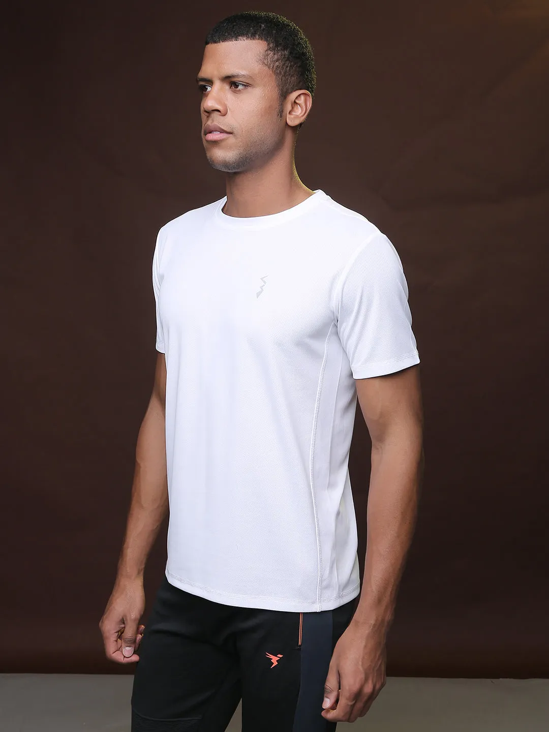 Campus Sutra Men Solid Sports T-Shirts