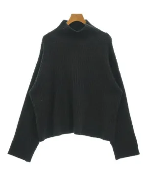 Lui's Sweaters