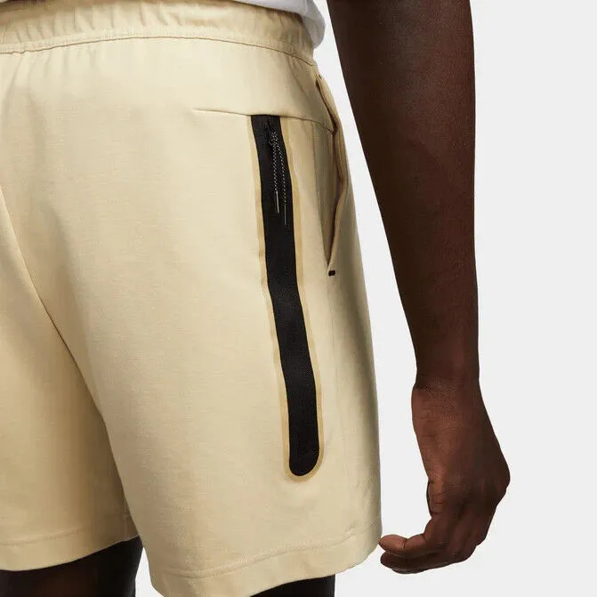 Nike Sportswear Tech DX0828-783 Shorts Men's Large Gold Drawstring Waist APP1337