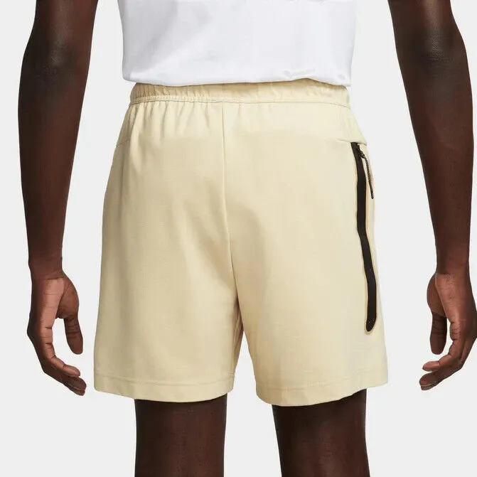 Nike Sportswear Tech DX0828-783 Shorts Men's Large Gold Drawstring Waist APP1337