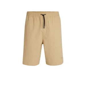 Relaxed-fit shorts in cotton seersucker