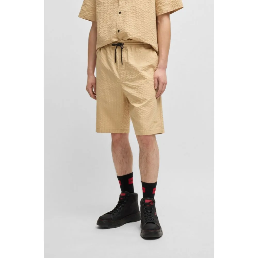 Relaxed-fit shorts in cotton seersucker