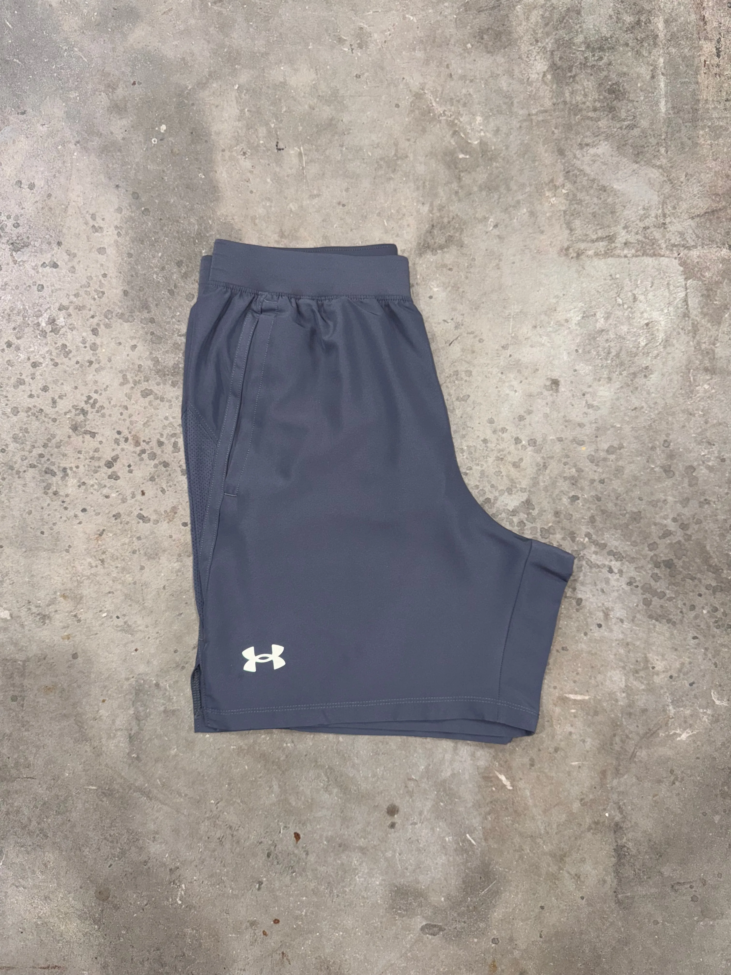 Under Armour Launch Short - Grey